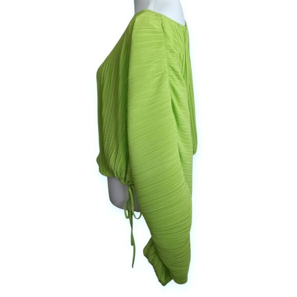 Feature Collective W/ Gabriella Lime Green Croissant Sleeve Top Sz.1x EUC - Picture 4 of 7